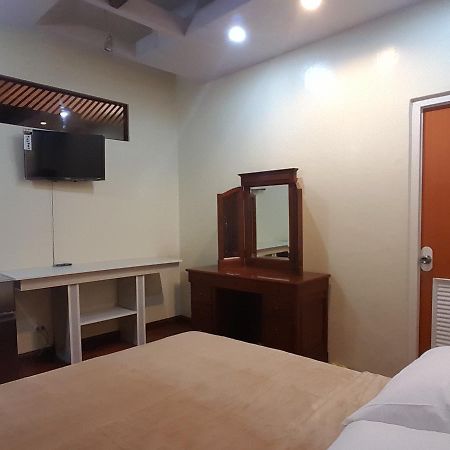 Mactan Breeze - Airport Bed And Breakfast Lapu-Lapu City Eksteriør bilde